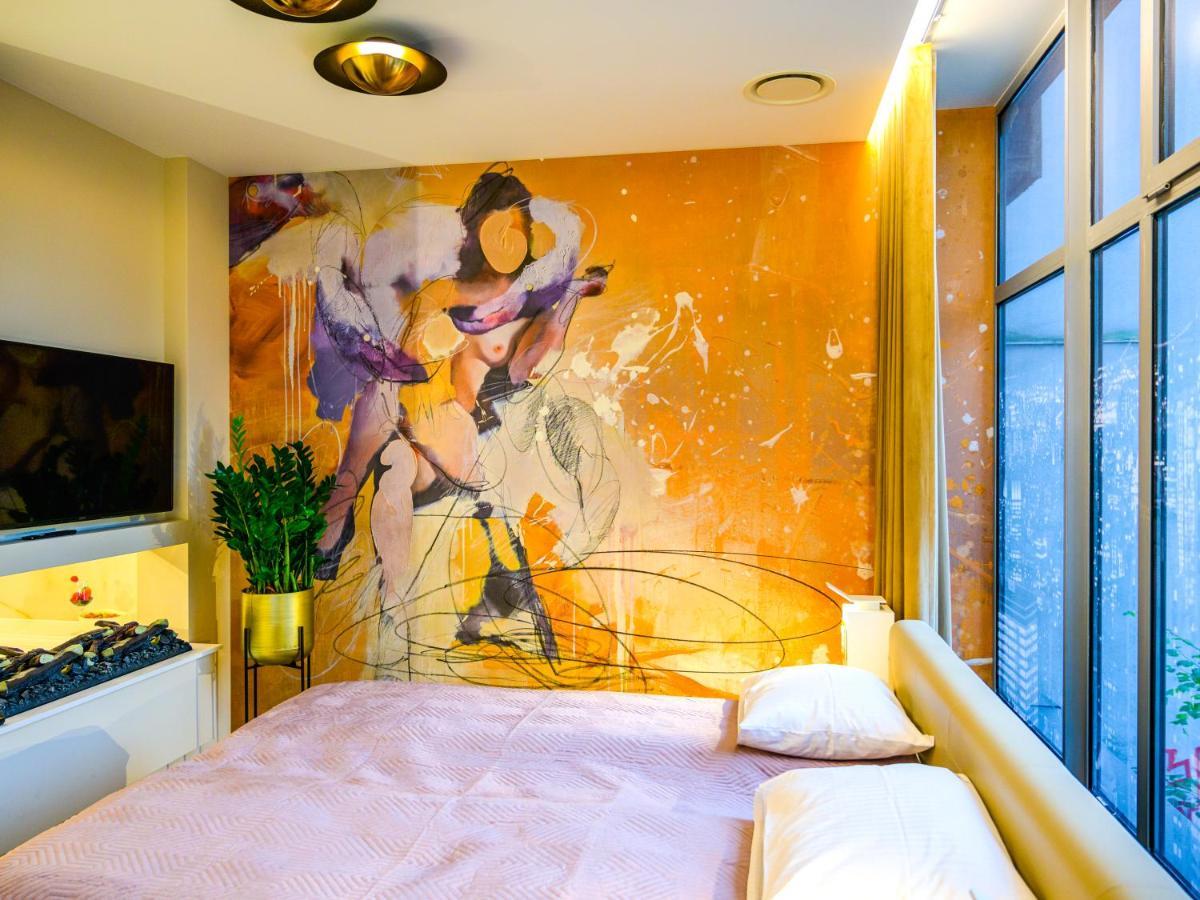 Pietryna Apartments Luxury - Sauna , Jacuzzi , Bezposrednio Przy Ul Piotrkowskiej Łódź Buitenkant foto