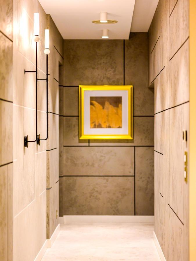 Pietryna Apartments Luxury - Sauna , Jacuzzi , Bezposrednio Przy Ul Piotrkowskiej Łódź Buitenkant foto