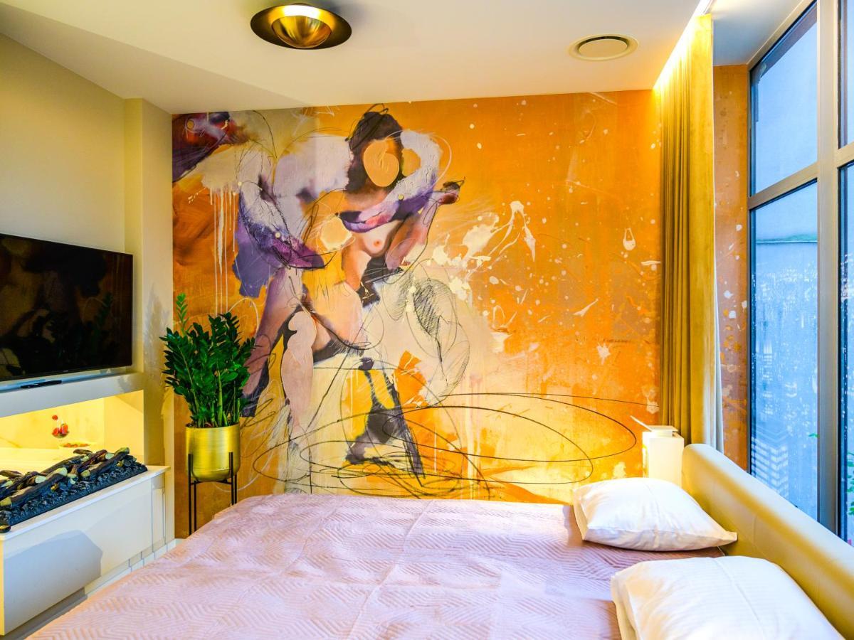 Pietryna Apartments Luxury - Sauna , Jacuzzi , Bezposrednio Przy Ul Piotrkowskiej Łódź Buitenkant foto